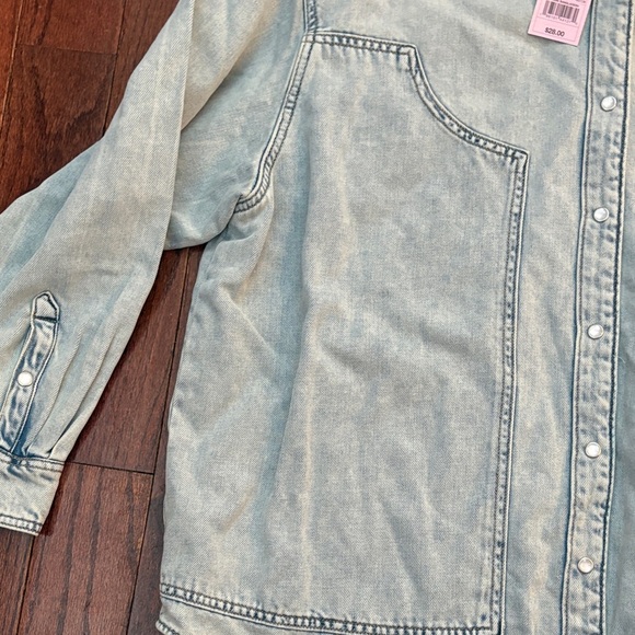 Wild fable Light Denim Button-Up Shirt - Picture 4 of 4